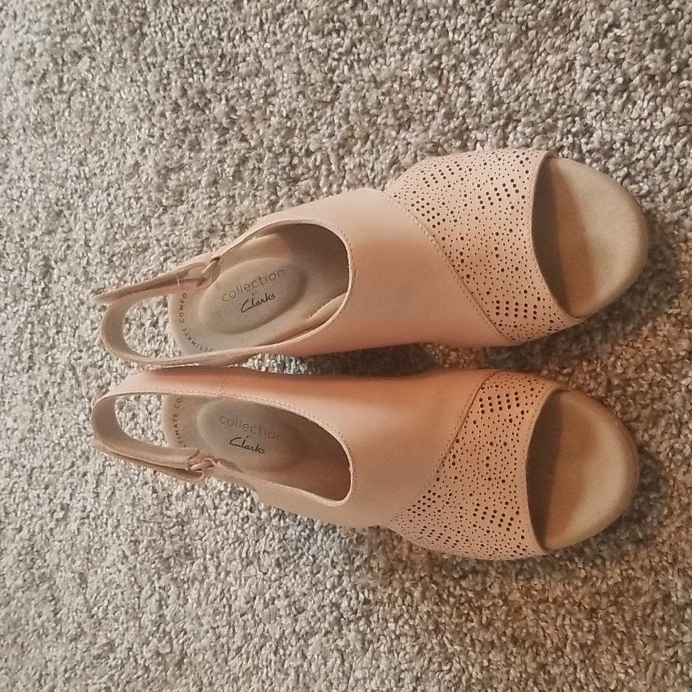 Clarks Collection Ultimate Comfort Nude Wedges Size 7 1/2